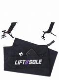 Schwarzes LIFT//SOLE Performance-Handtuch mit Reißverschlusstasche